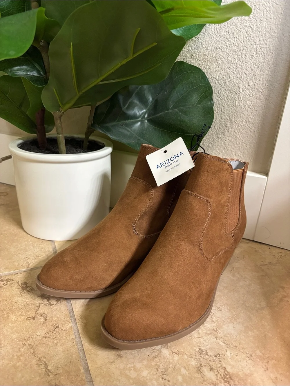 Arizona Jean Company Men's Suede Chukka Boots in Tan Brown